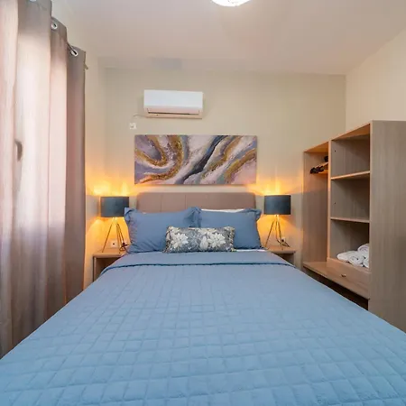 Villa Seaside Euphoria 2 -brand New *
